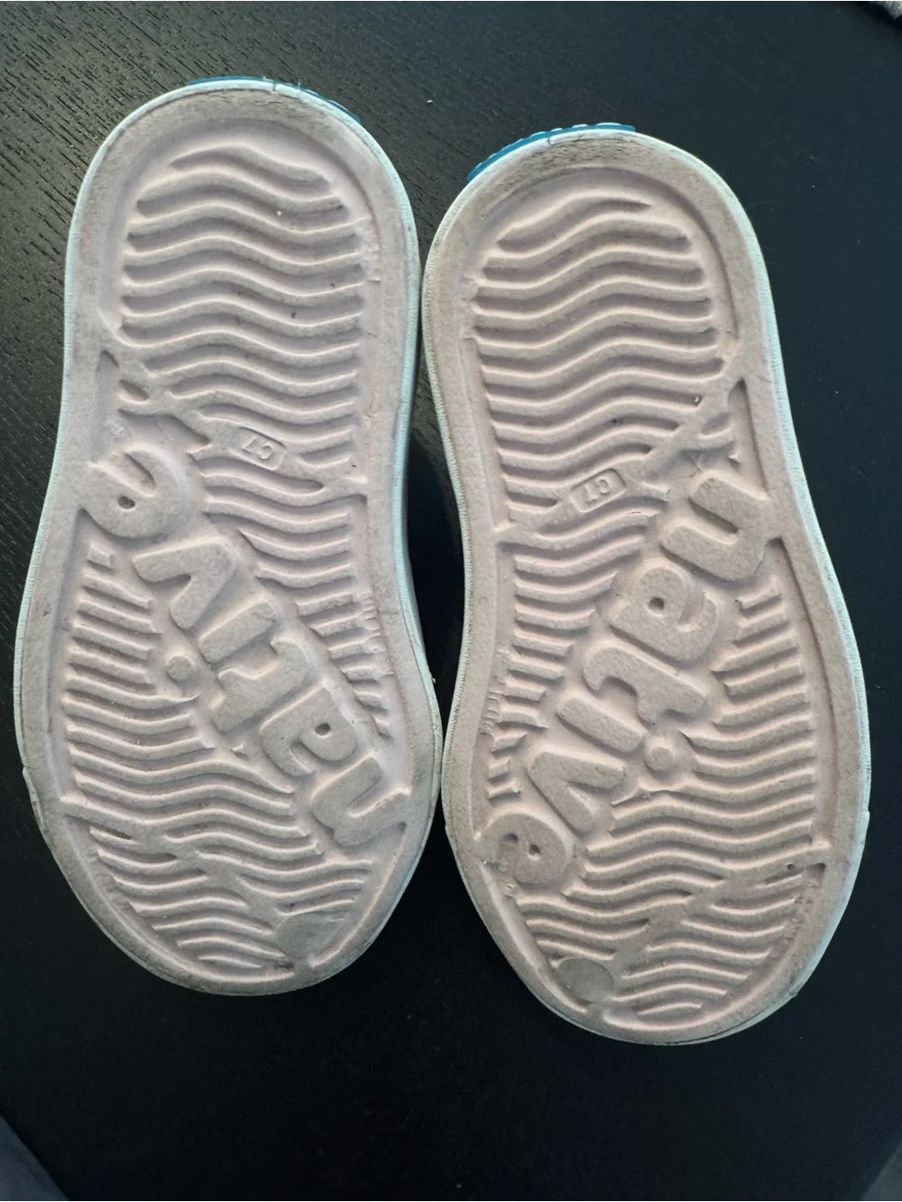 Native lightweight slip
